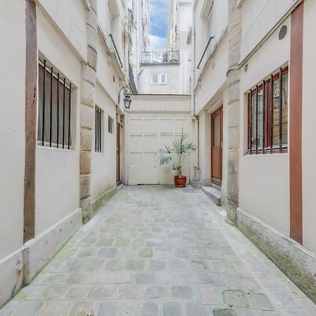 Unit 015 Notre Dame Paris Exterior foto